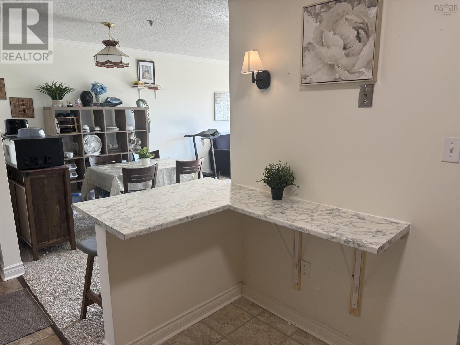 #410 64 Cumberland Drive - 22