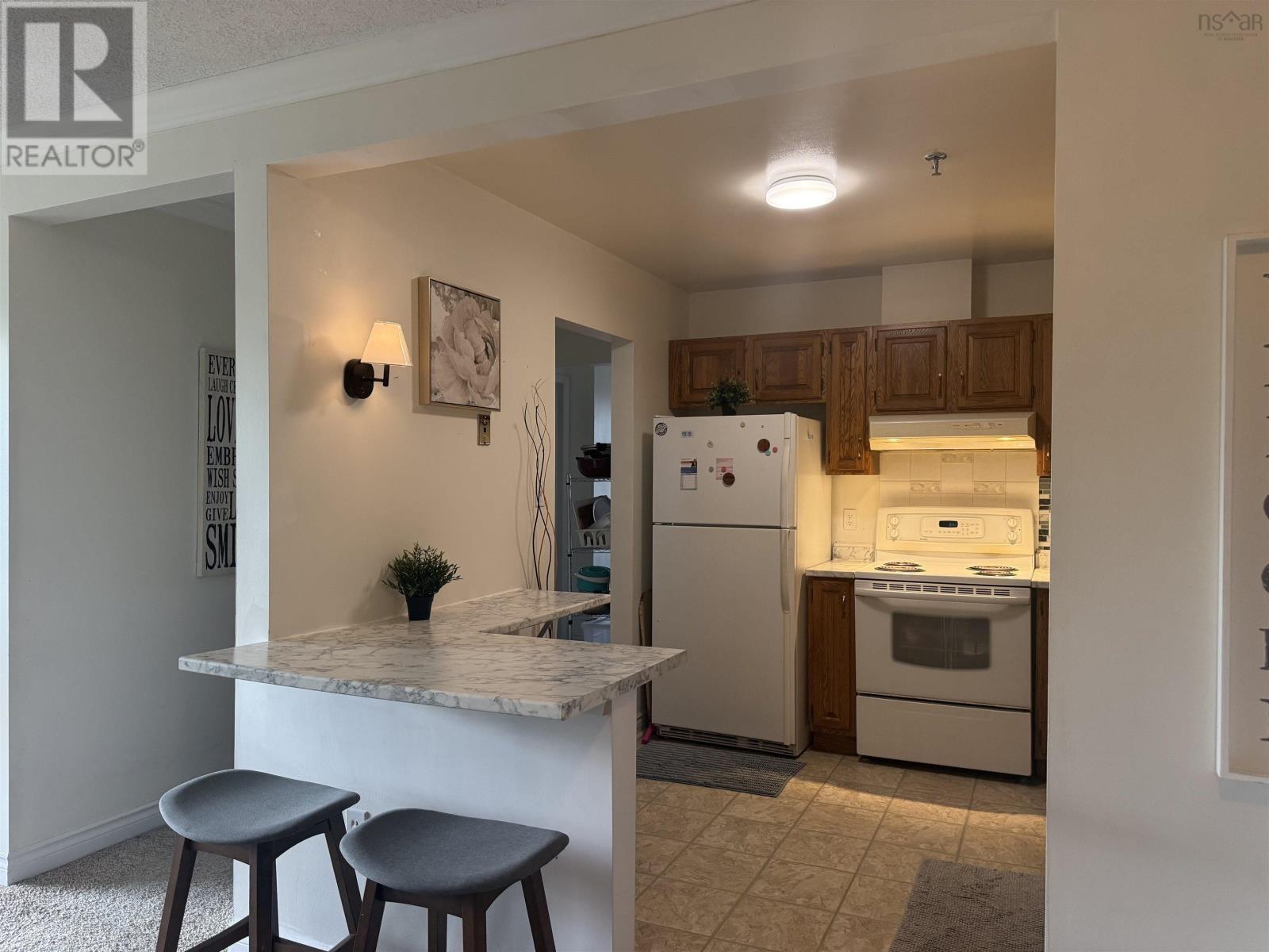 #410 64 Cumberland Drive - 18