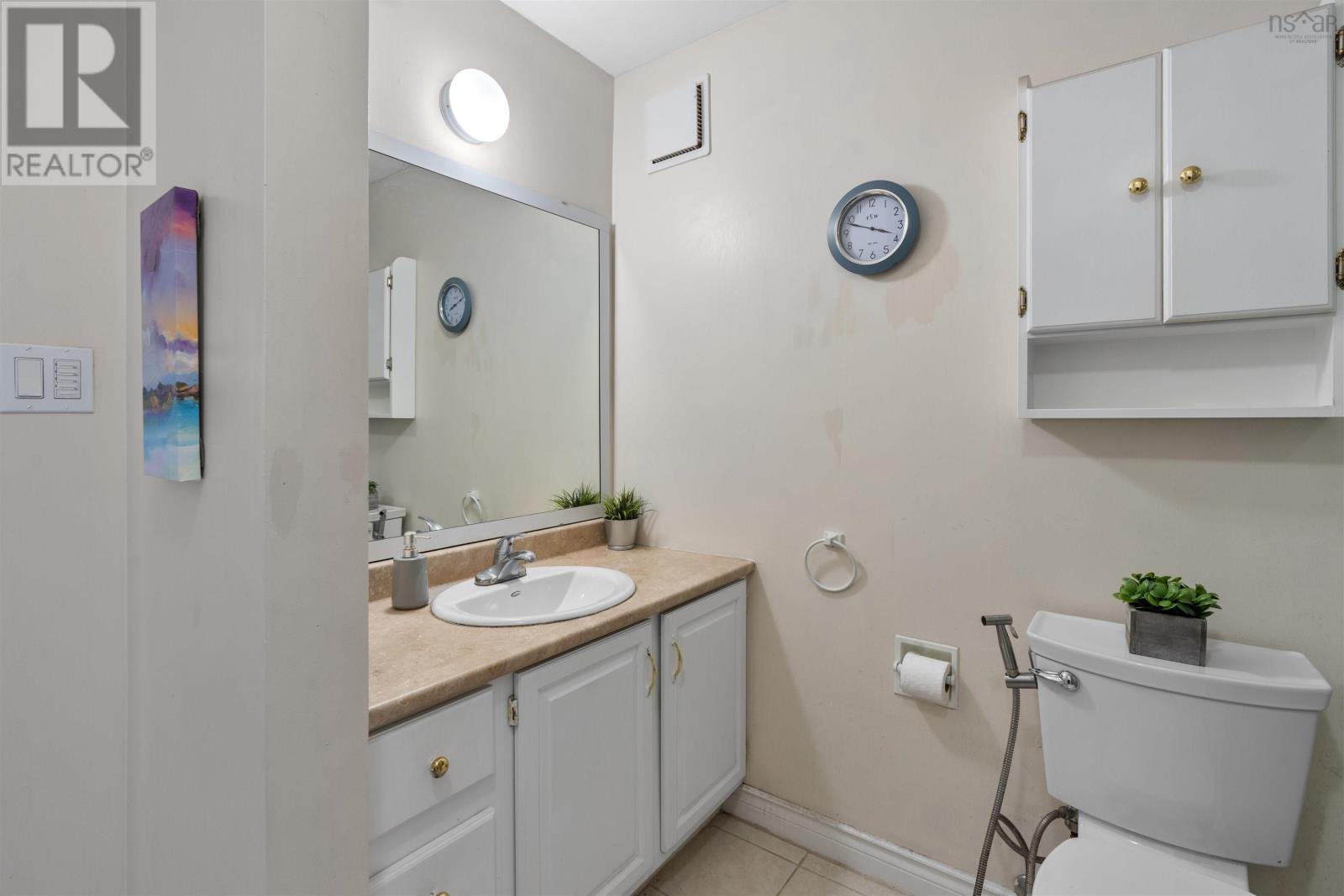#410 64 Cumberland Drive - 28