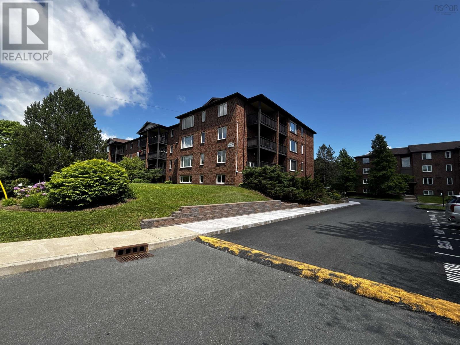 #410 64 Cumberland Drive - 4