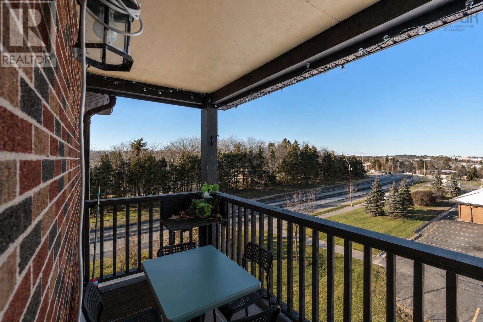 #410 64 Cumberland Drive - 29