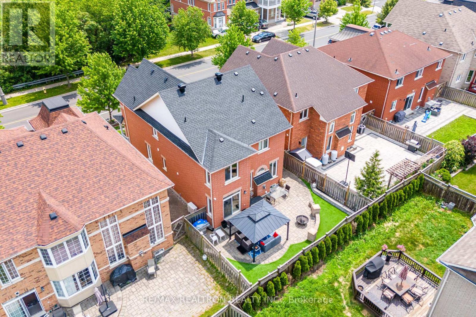 78 OAKBOROUGH DRIVE - Image 37