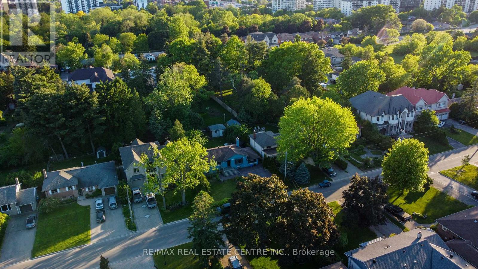 2450 EDENHURST DRIVE - 32