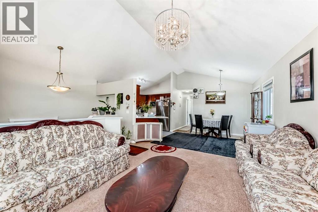 398 MARTINDALE Drive NE - 13