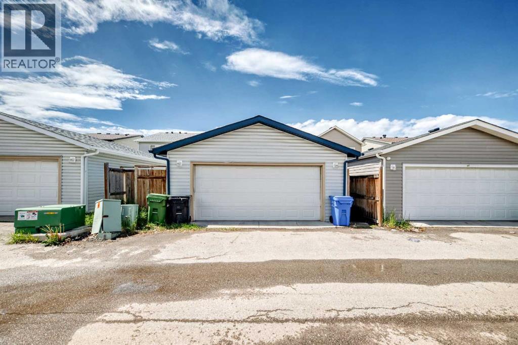 398 MARTINDALE Drive NE - 40