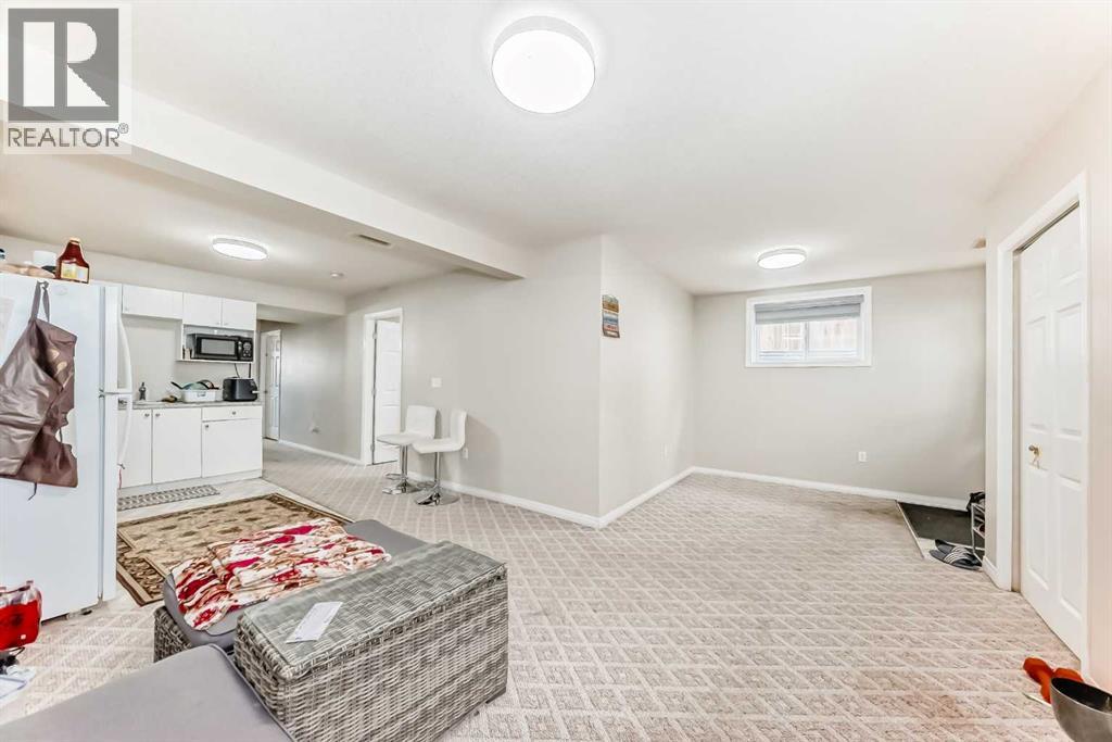 398 MARTINDALE Drive NE - 28