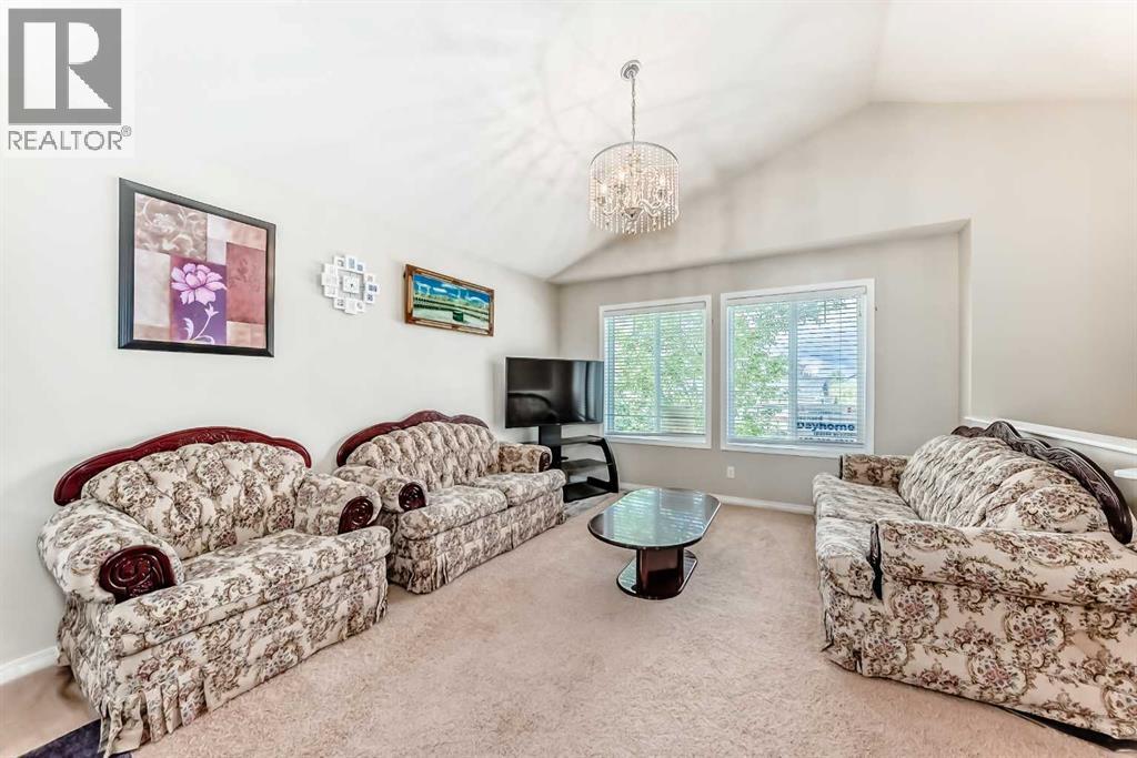 398 MARTINDALE Drive NE - 11