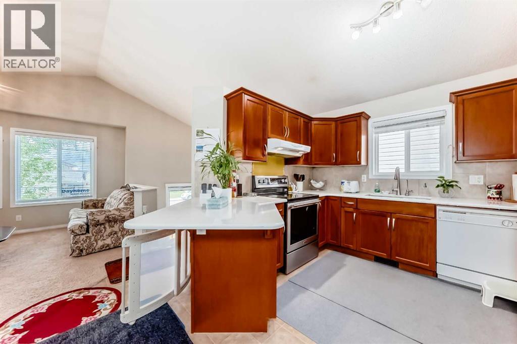 398 MARTINDALE Drive NE - 10