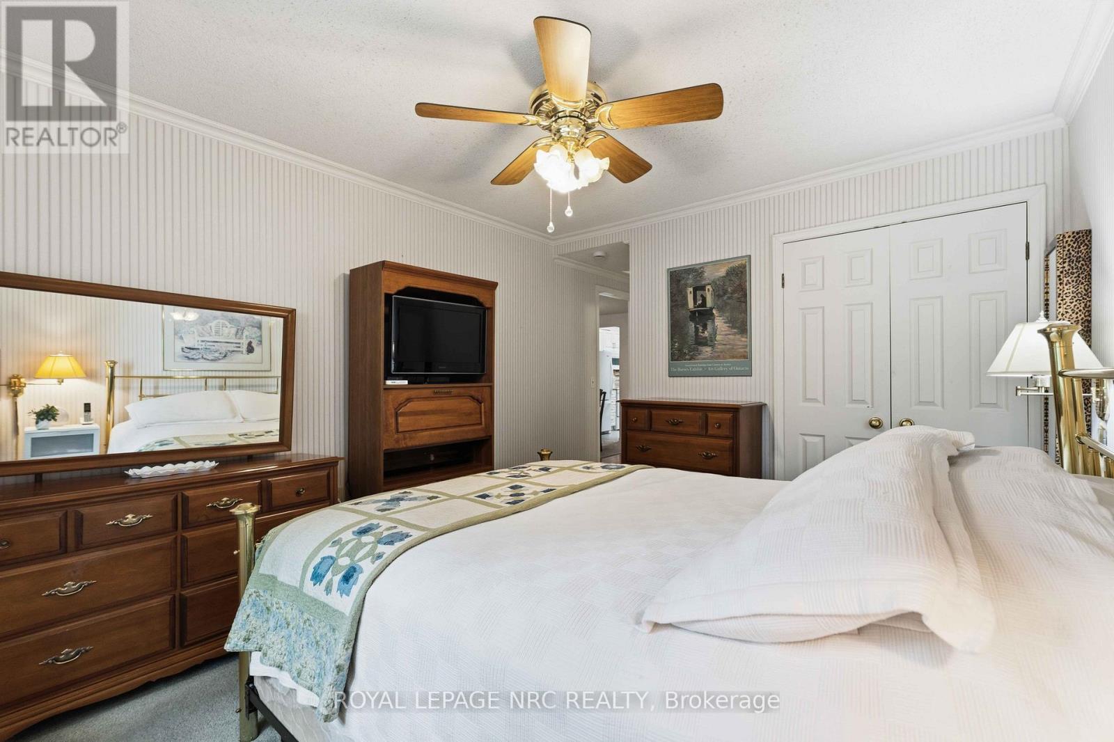 4107 DIANA PARK - 20
