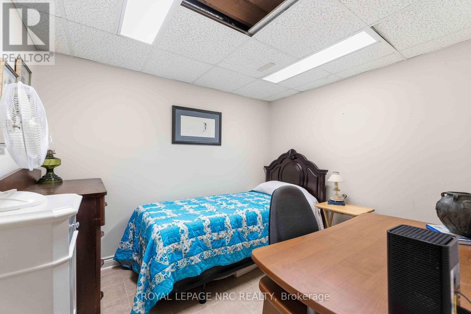 4107 DIANA PARK - 33