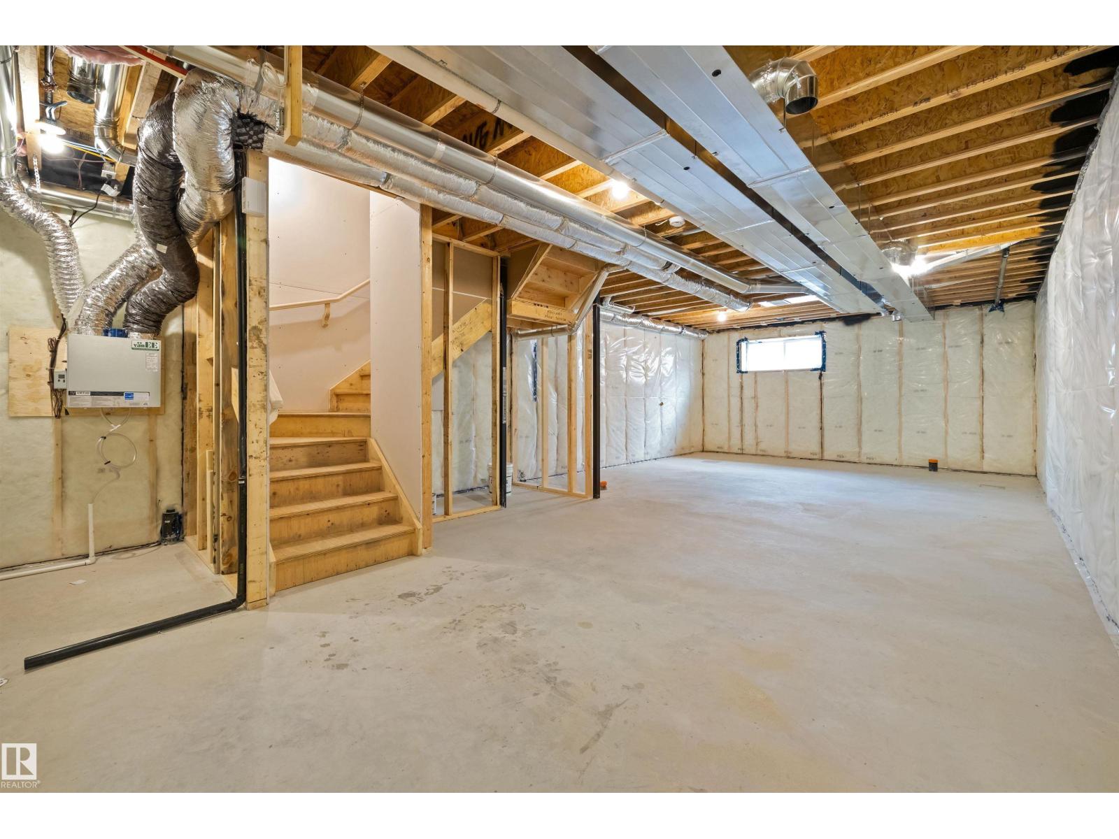 18709 18A AV NW - 36