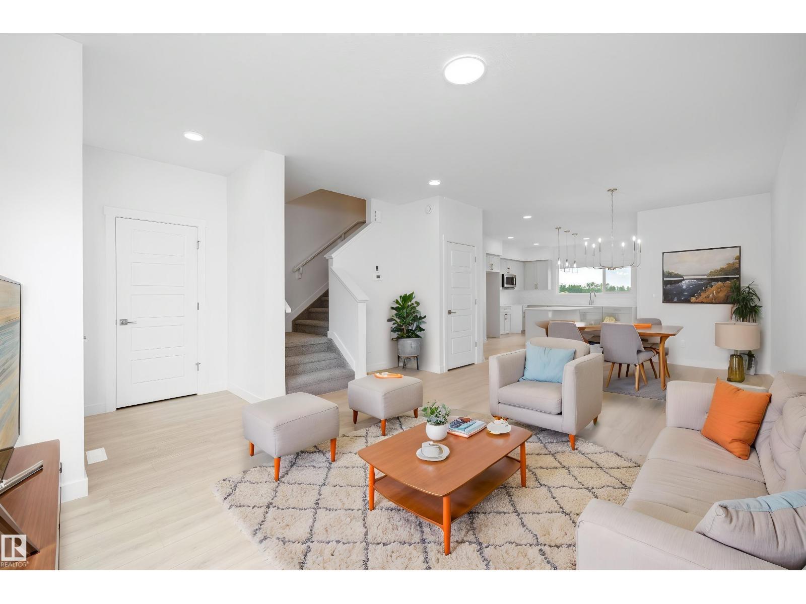 18709 18A AV NW - 5