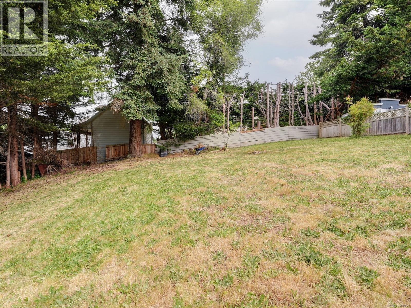 6764 Rhodonite Dr - 32