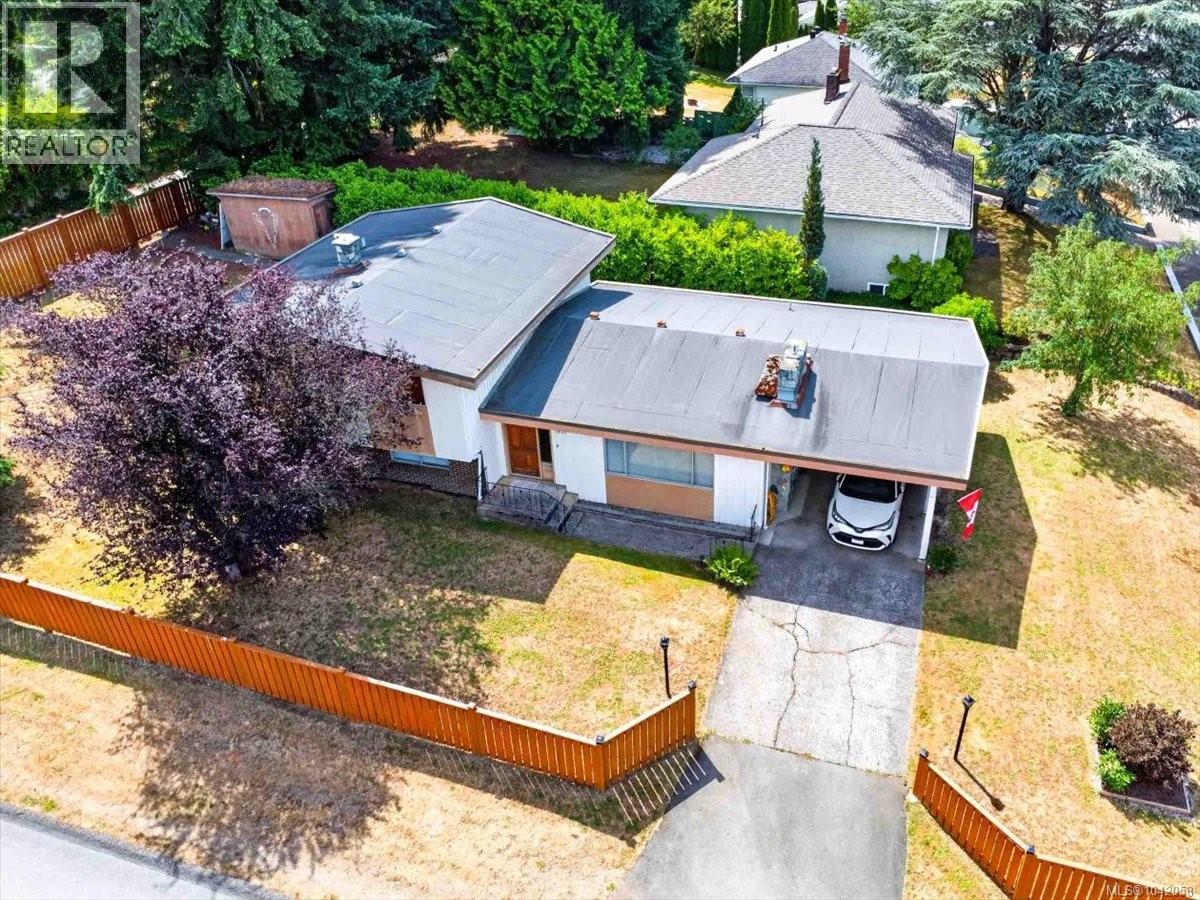 3962 Bruce St - 1