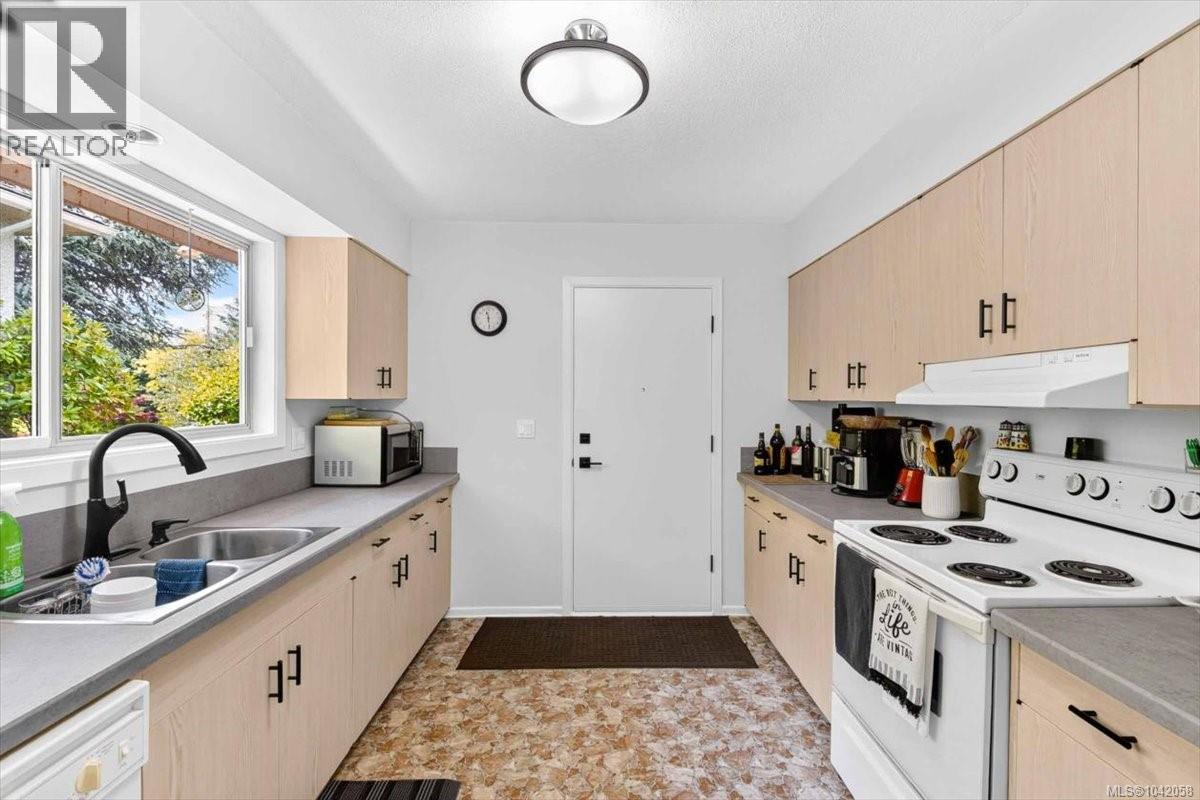 3962 Bruce St - 13