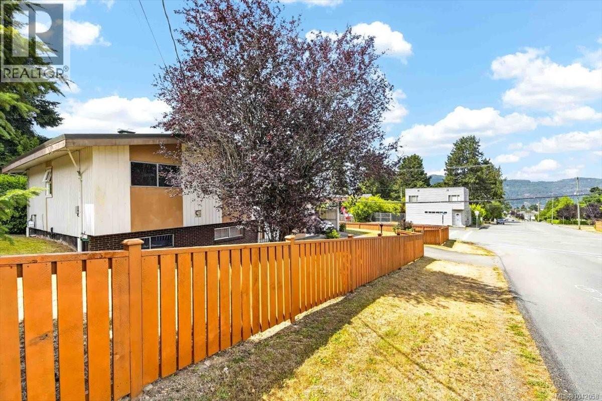 3962 Bruce St - 59