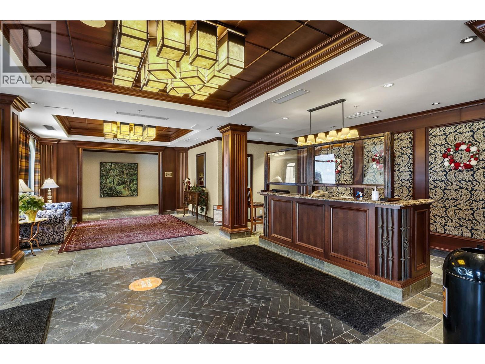#1315A 3250 Village Way - 26