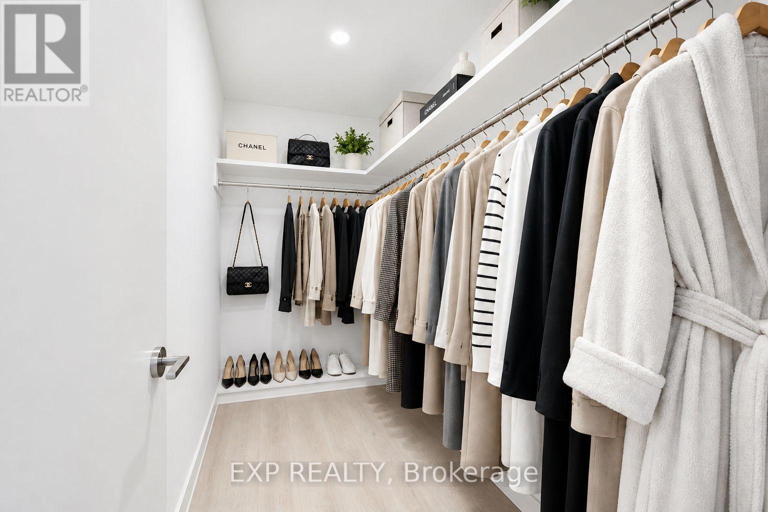 #235 8188 YONGE STREET - 19