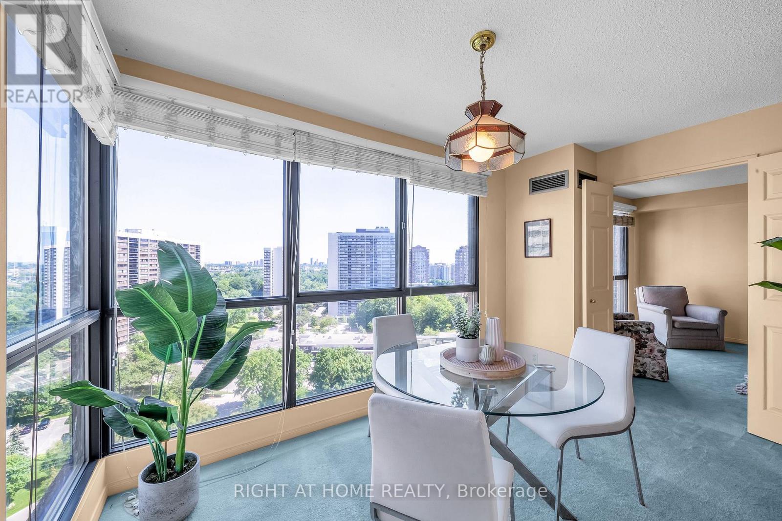 #1801 1 CONCORDE PLACE - 10