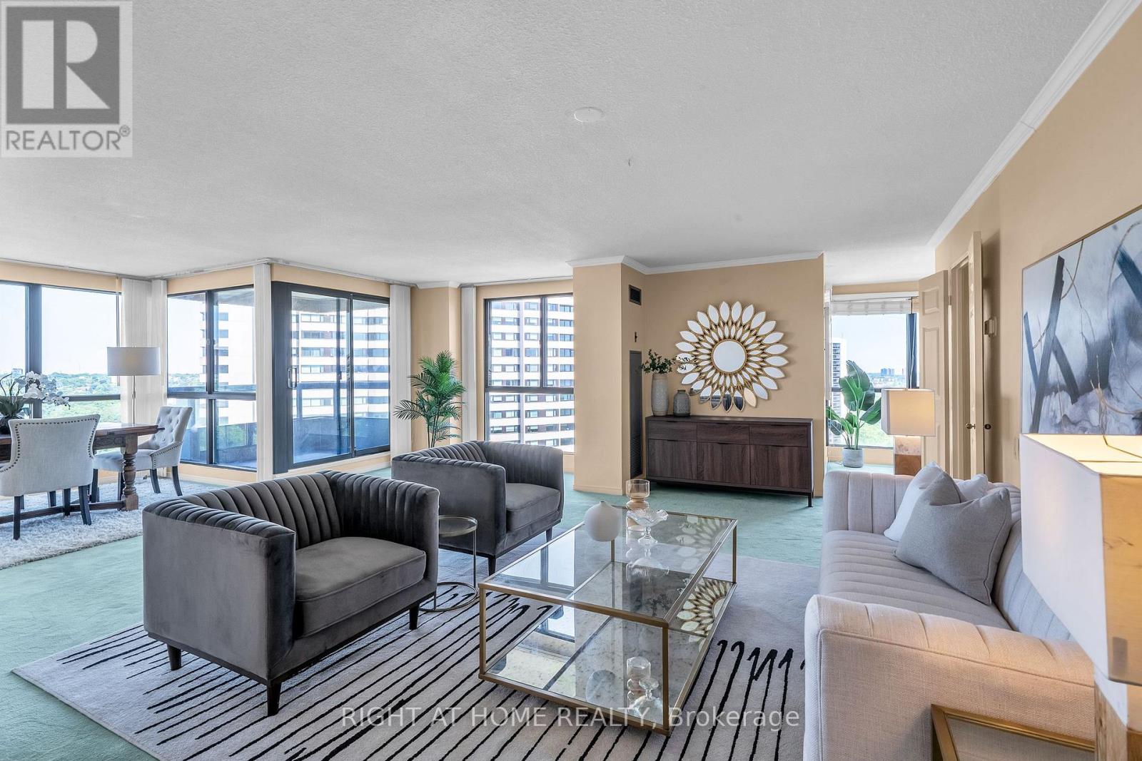 #1801 1 CONCORDE PLACE - 17