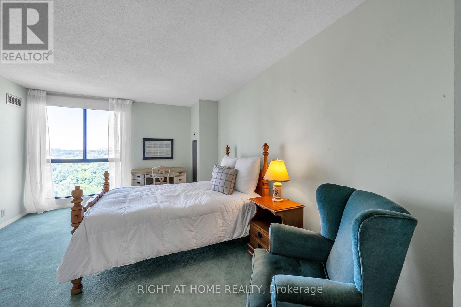 #1801 1 CONCORDE PLACE - 20
