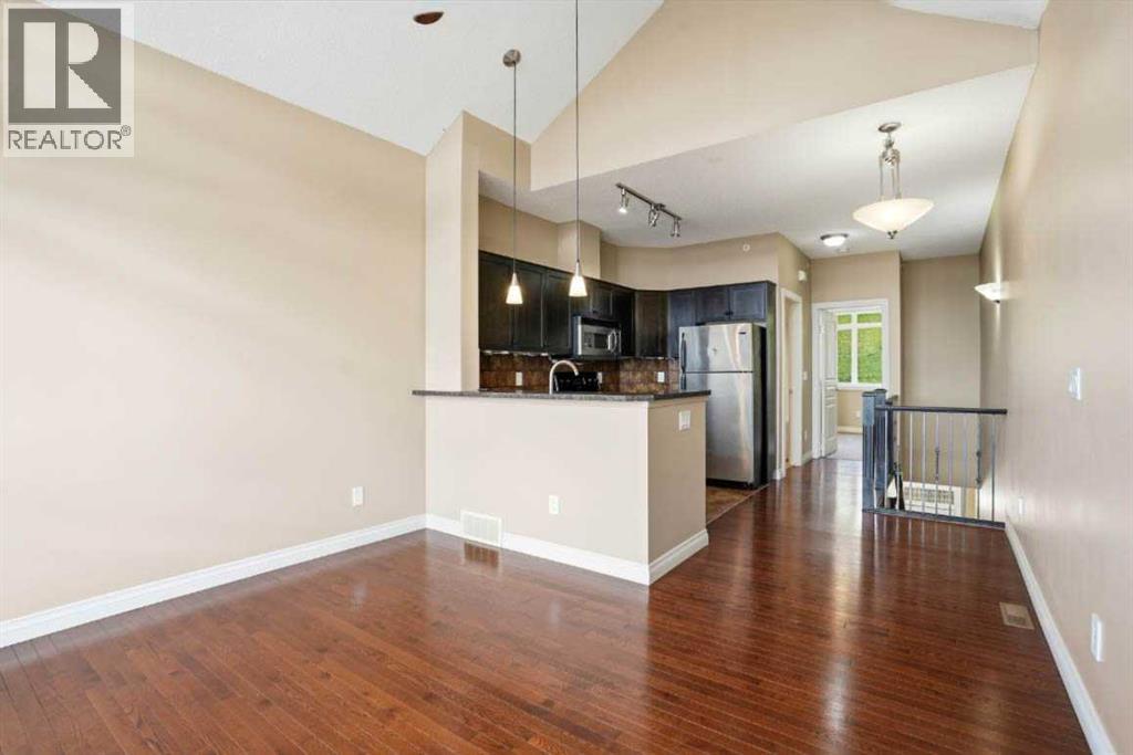 #11 148 Rockyledge View NW - 14