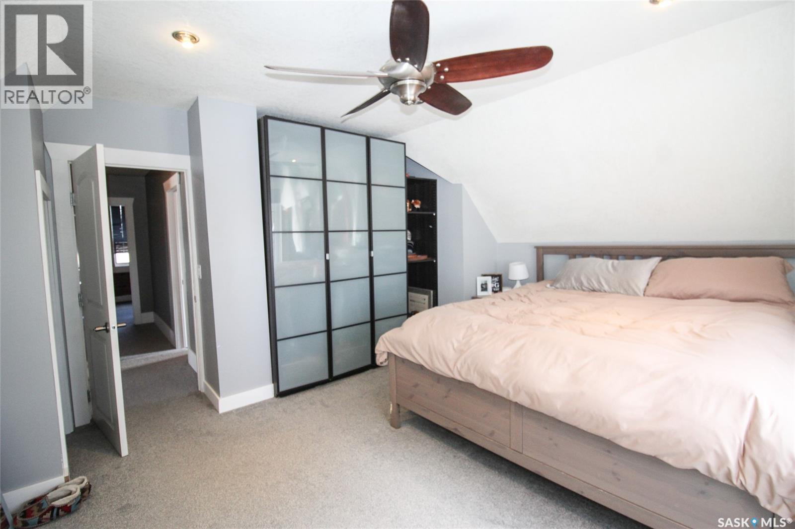 538 1st STREET E - 14