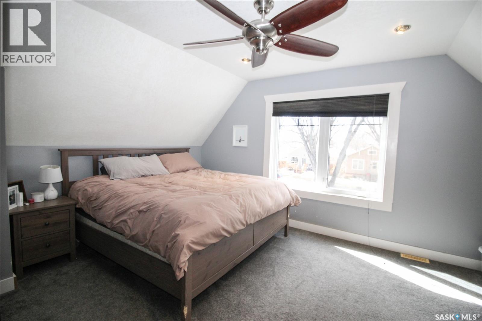 538 1st STREET E - 15