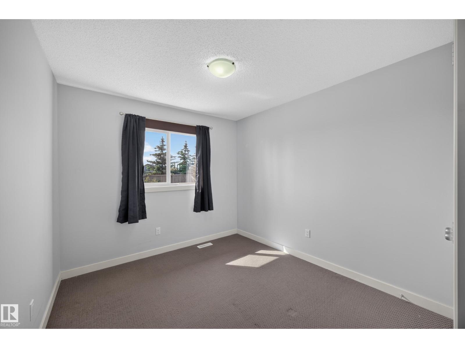 67 HARTWICK LO — photo 20
