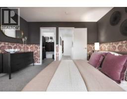 4pc Bathroom - 103 Wolf Hollow Rise Se, Calgary, AB T2X4V5 Photo 9