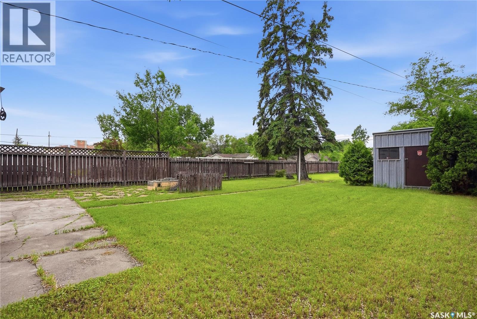 201 P AVENUE N - 35