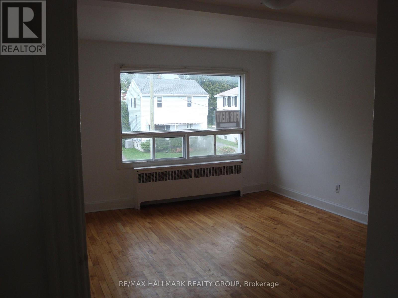 142 STE CECILE STREET - 4