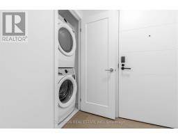 705 - 8 Manor Road W, Toronto, ON M4S0E6 Photo 14