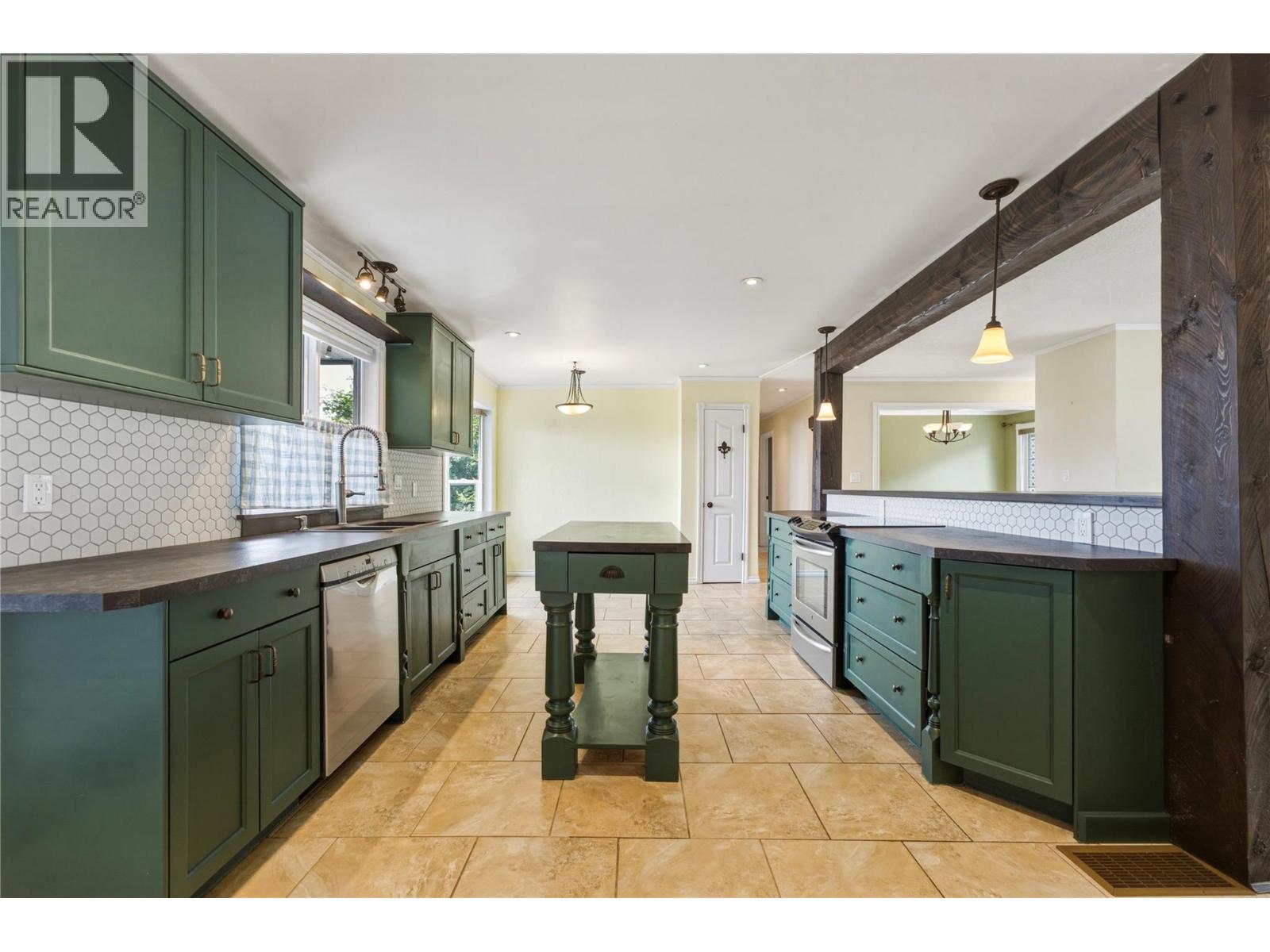 6864 Bryden Road - 13