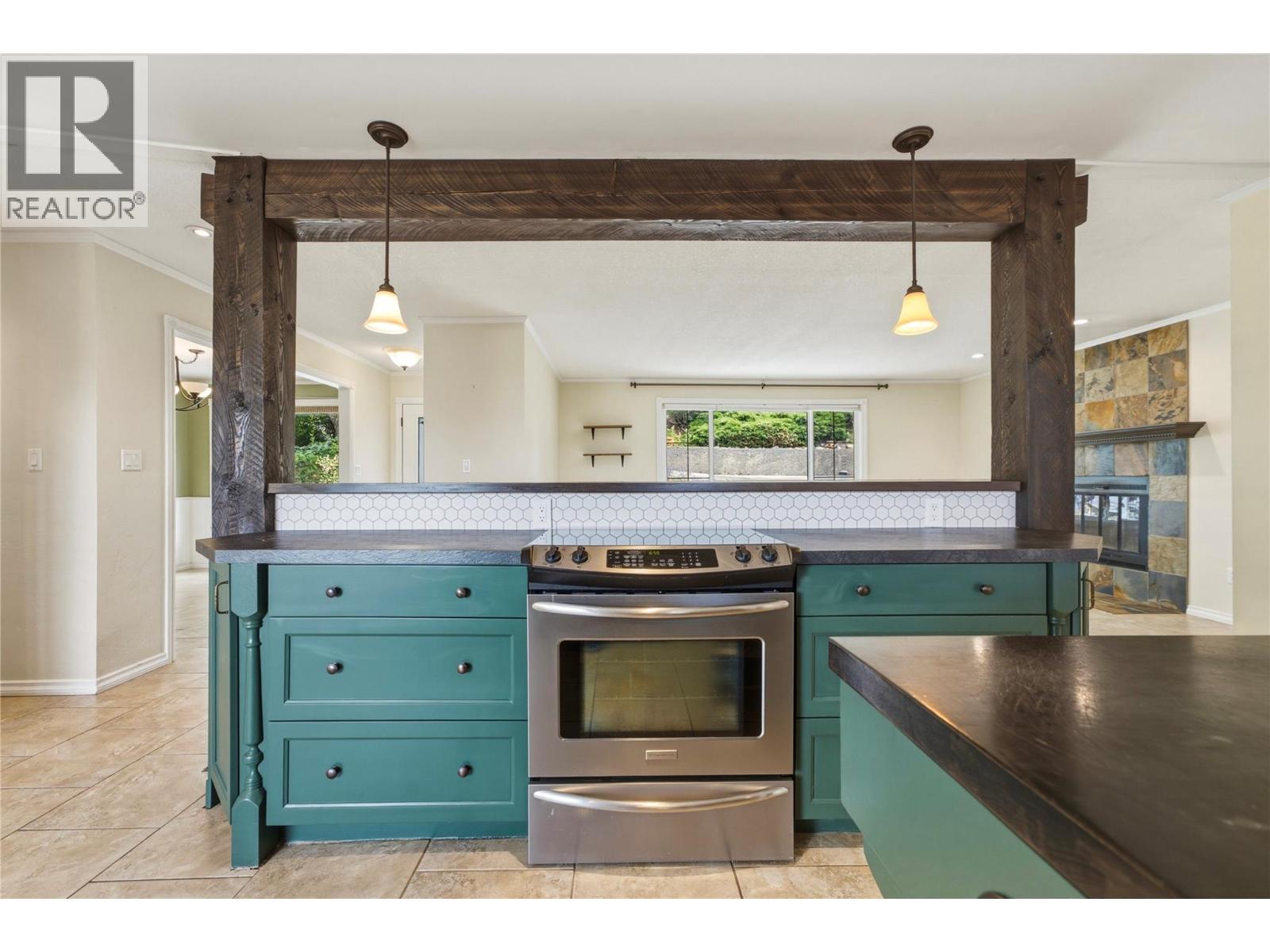 6864 Bryden Road - 17