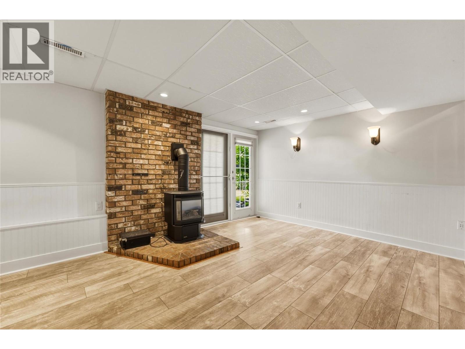 6864 Bryden Road - 31