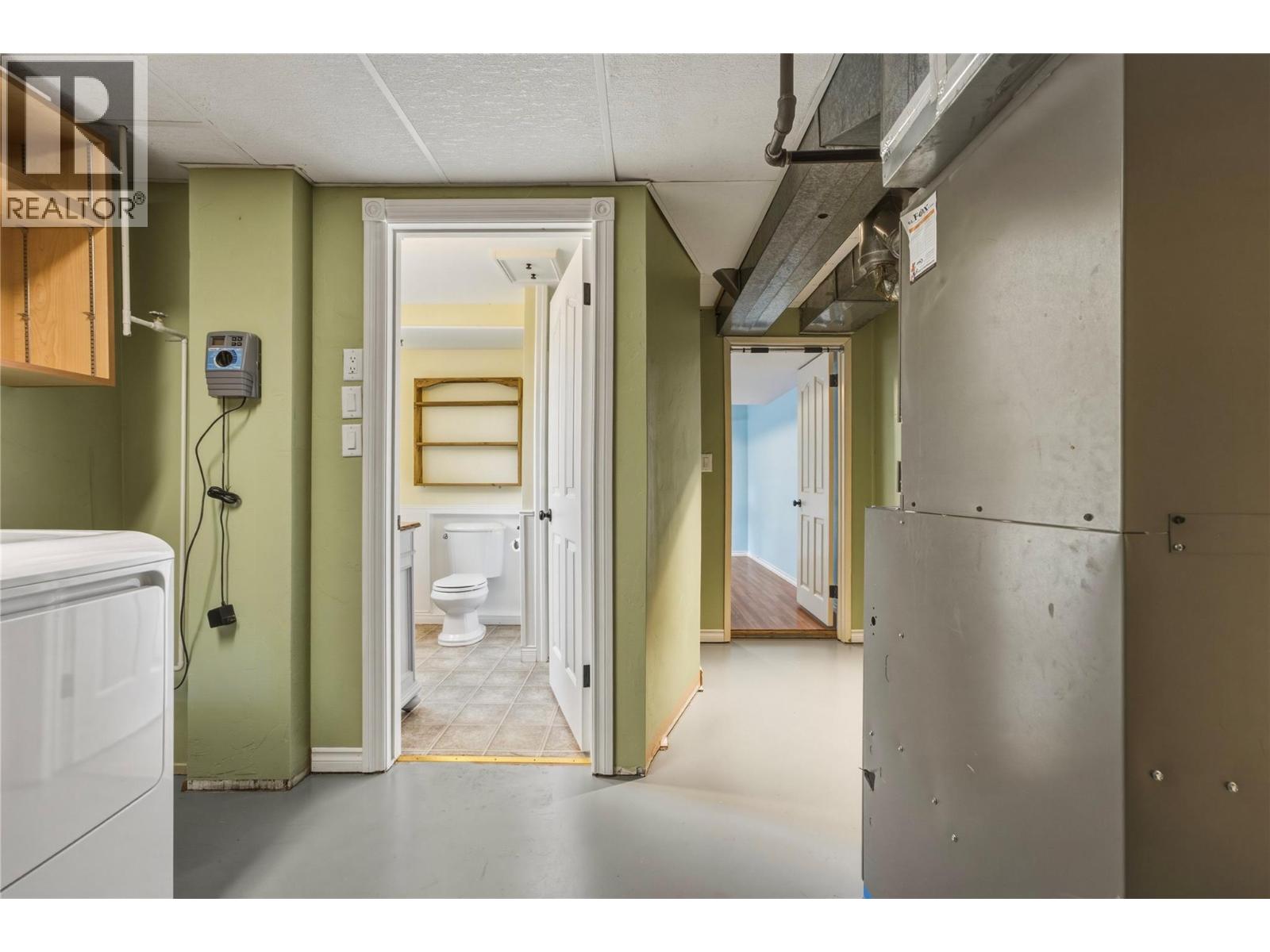 6864 Bryden Road - 36