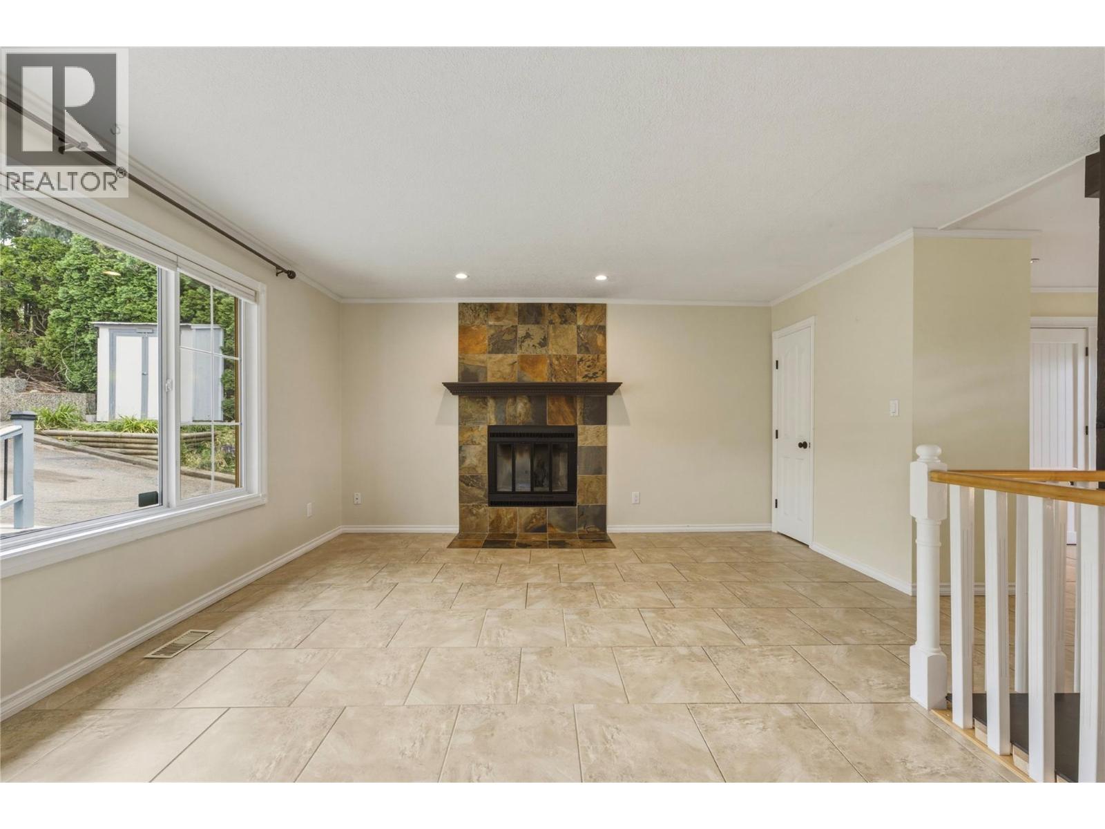 6864 Bryden Road - 8