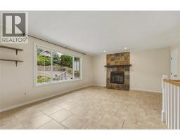 5pc Bathroom - 6864 Bryden Road, Vernon, BC V1B3T3 Photo 10