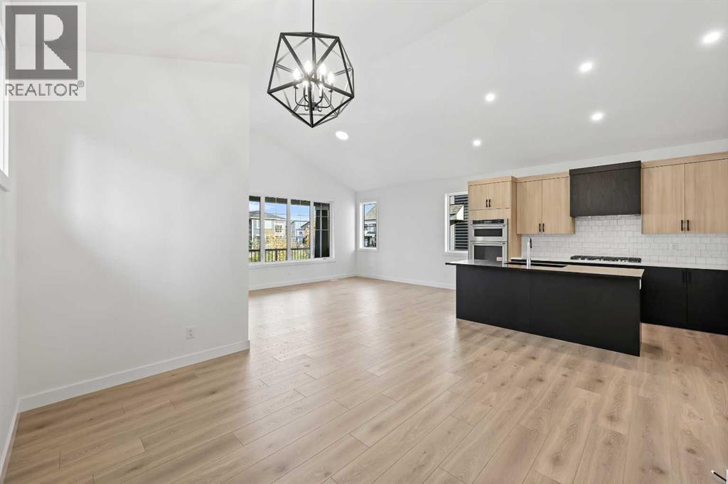 116 Mitchell Walk NW - 10