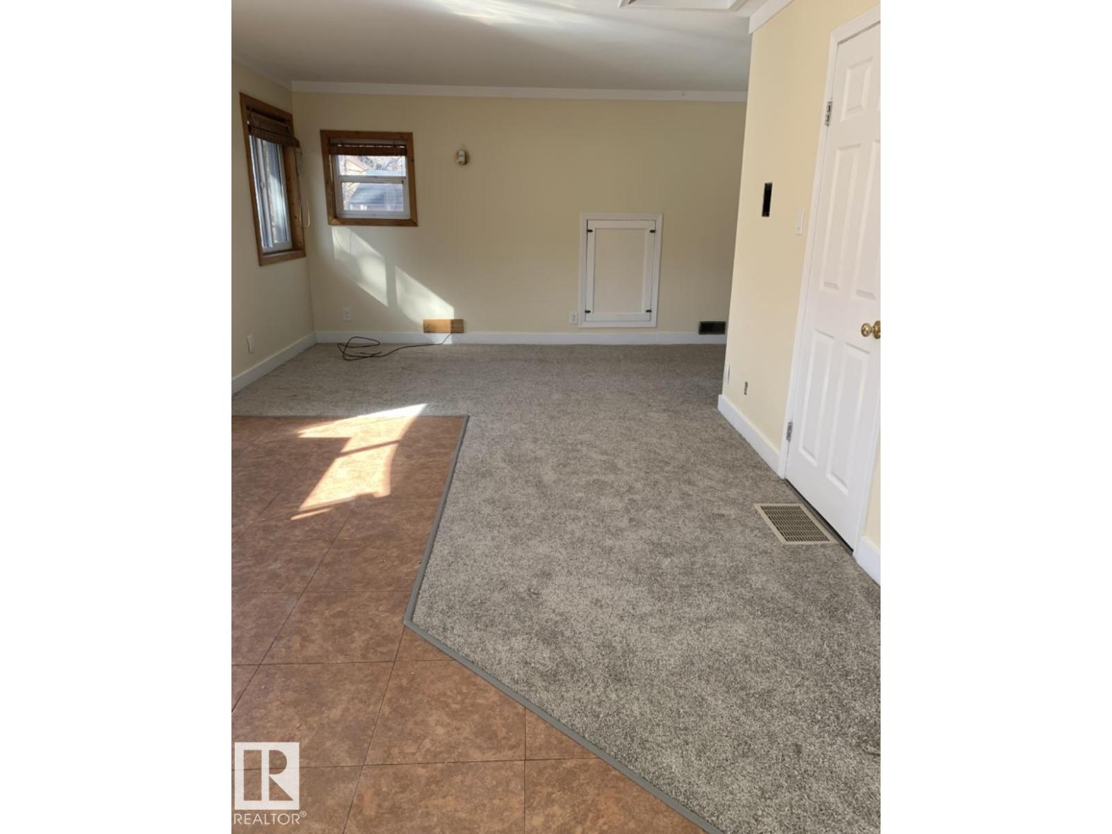 10113 88 ST NW NW - 22
