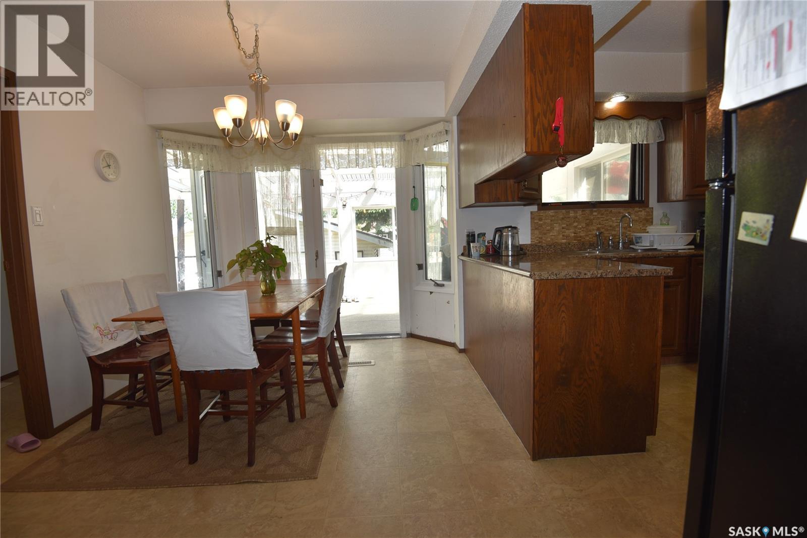 309 Watson CRESCENT - 10