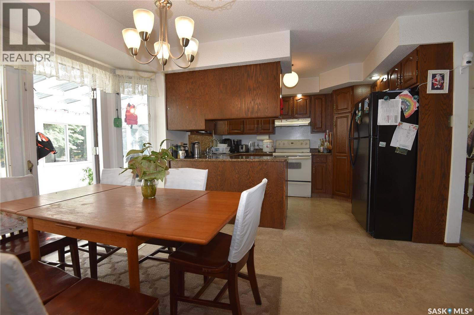 309 Watson CRESCENT - 12