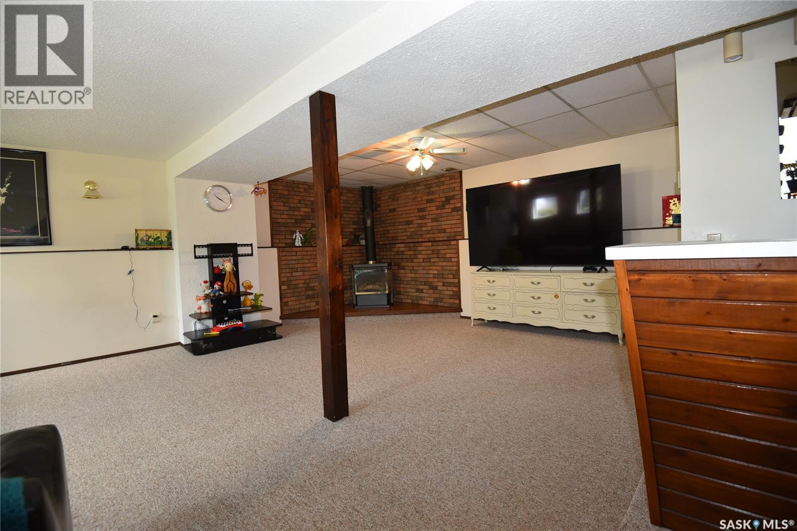 309 Watson CRESCENT - 27