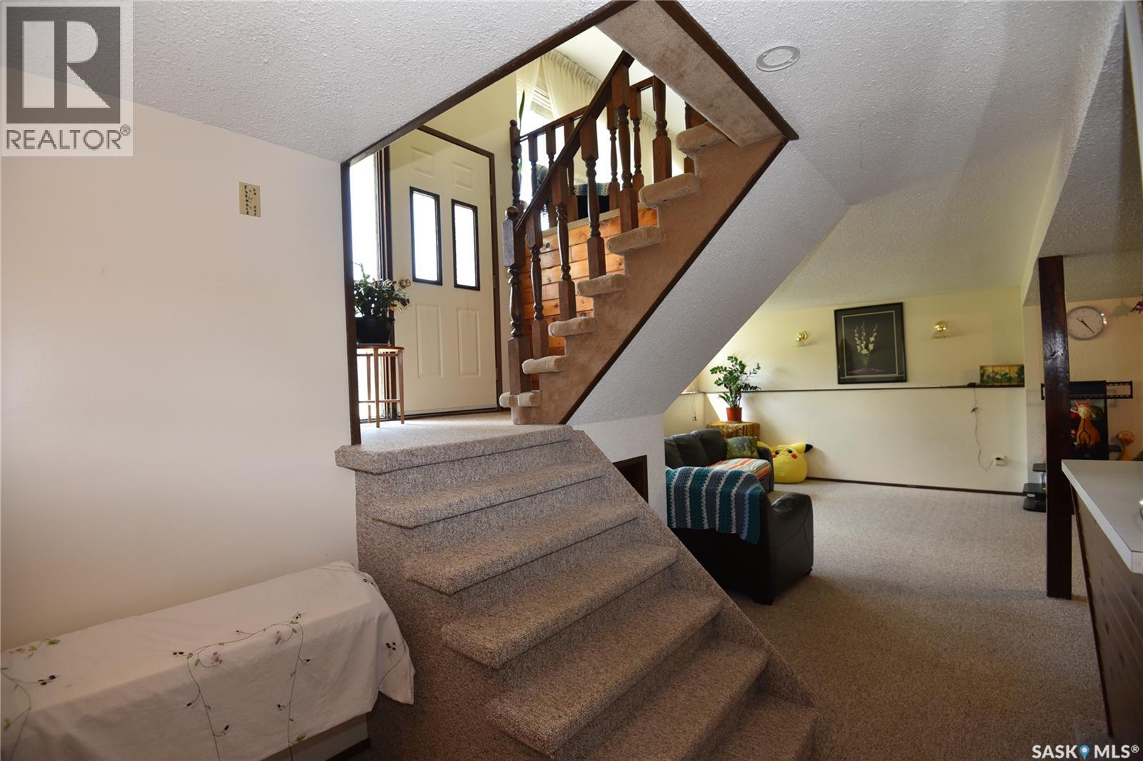 309 Watson CRESCENT - 26