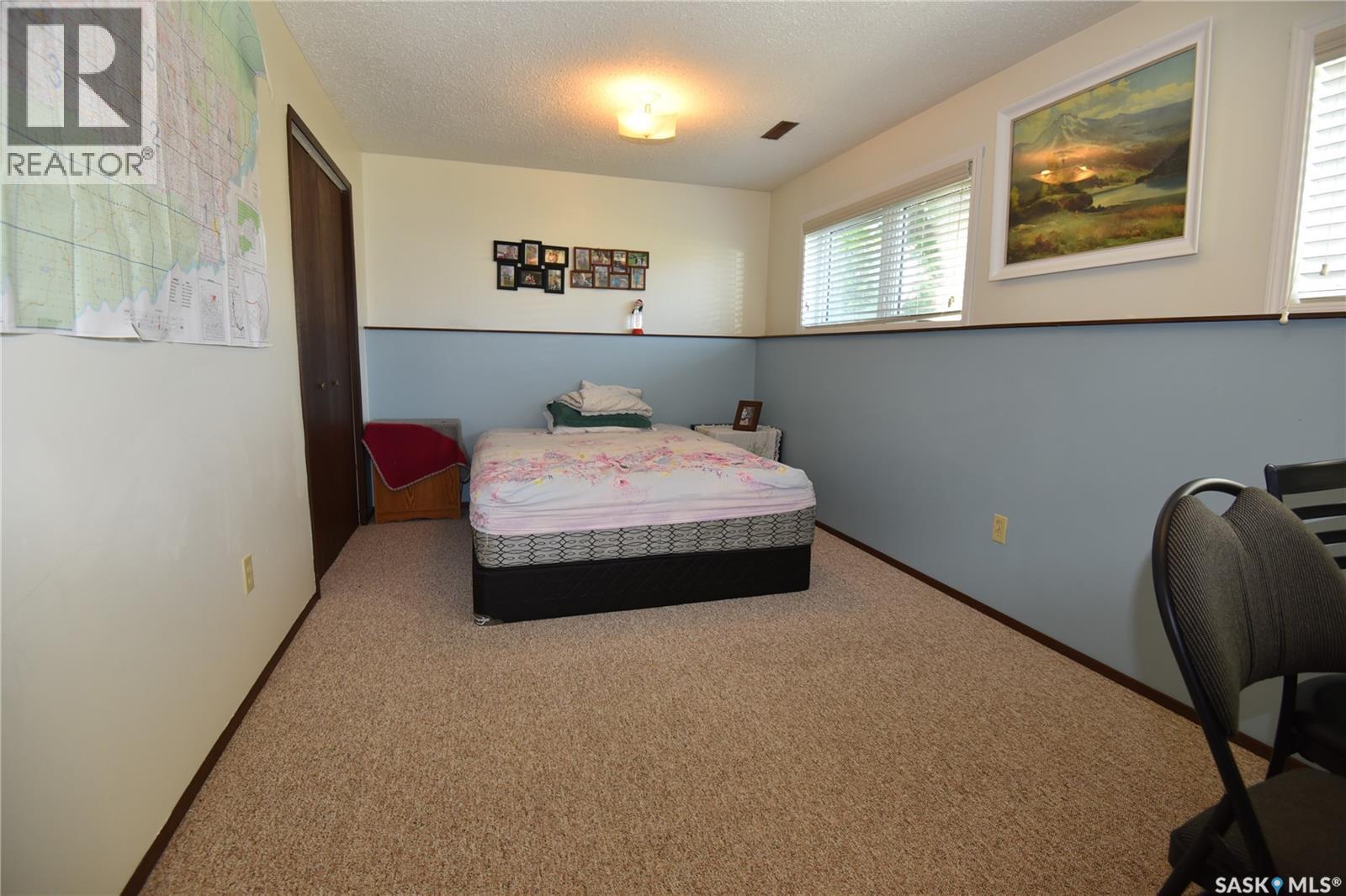 309 Watson CRESCENT - 32