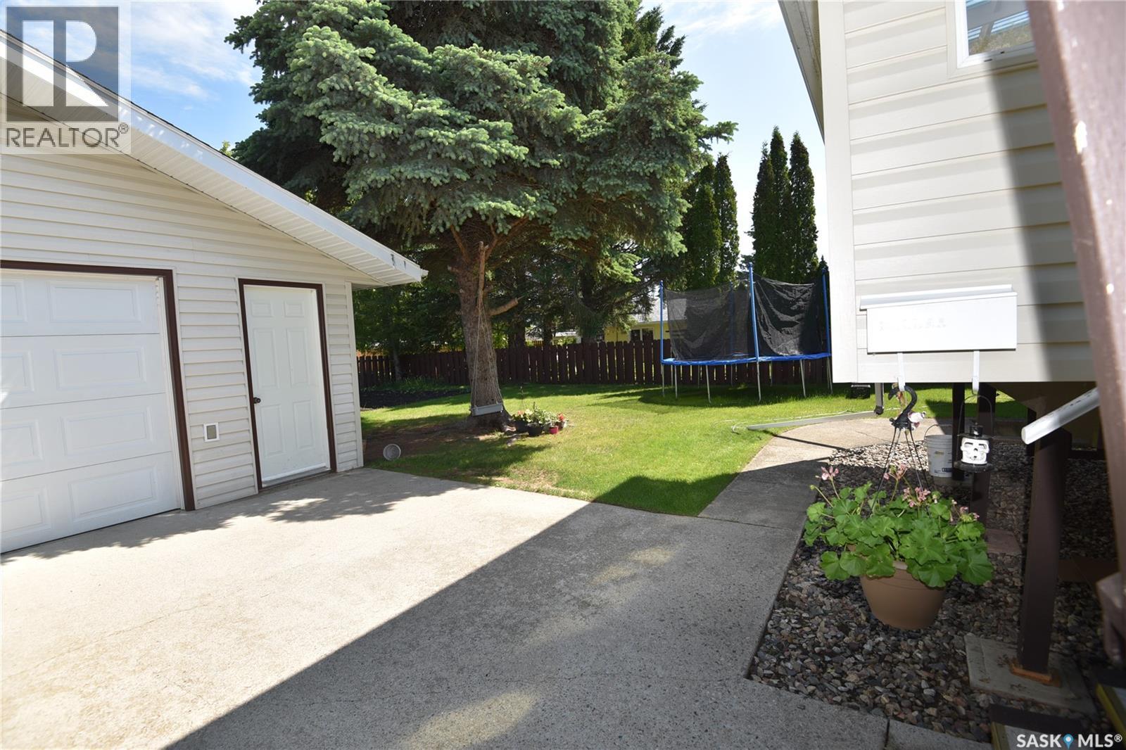 309 Watson CRESCENT - 41