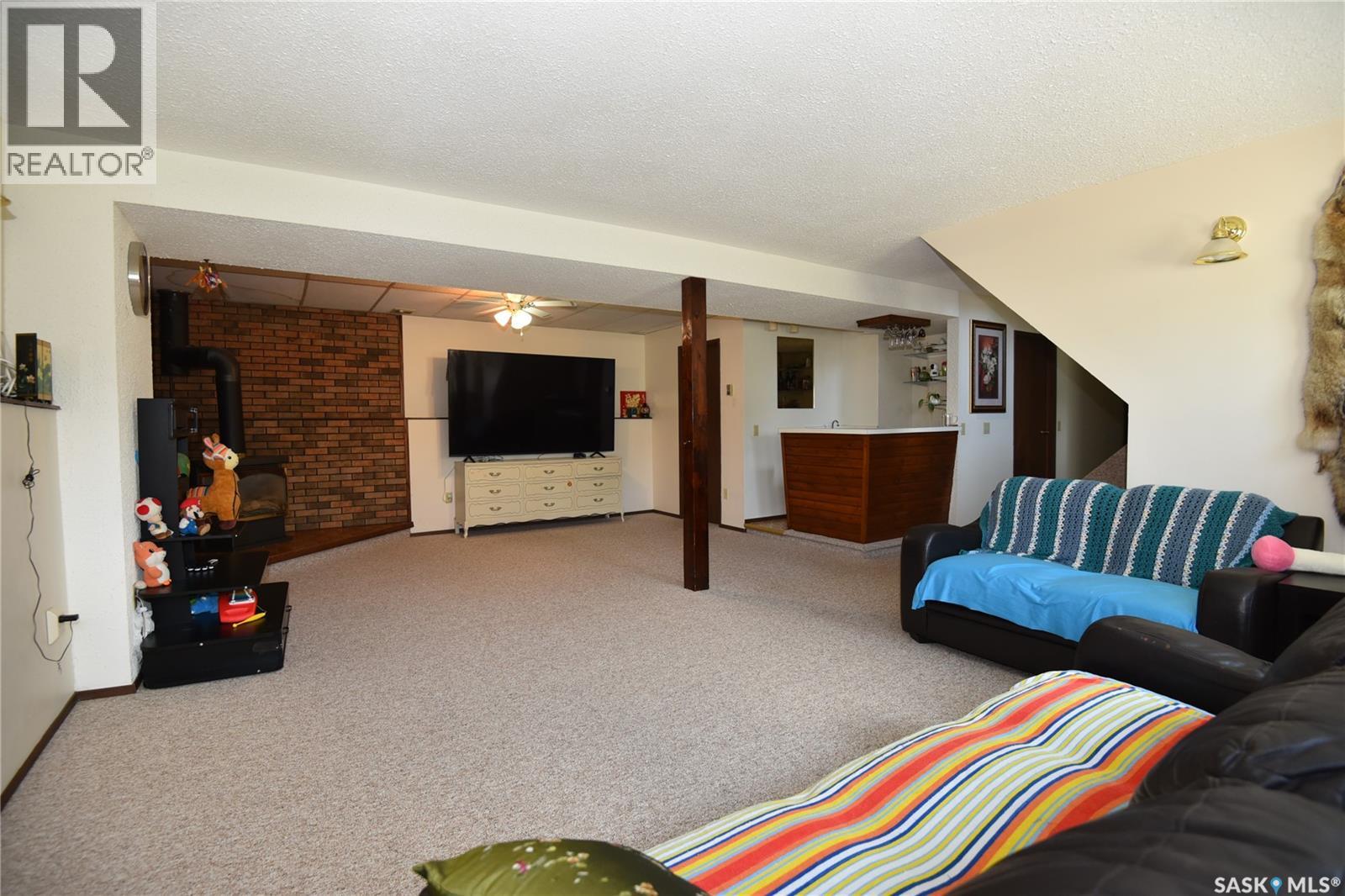 309 Watson CRESCENT - 28