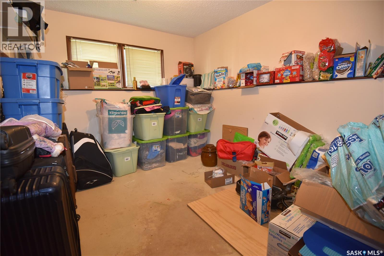309 Watson CRESCENT - 34