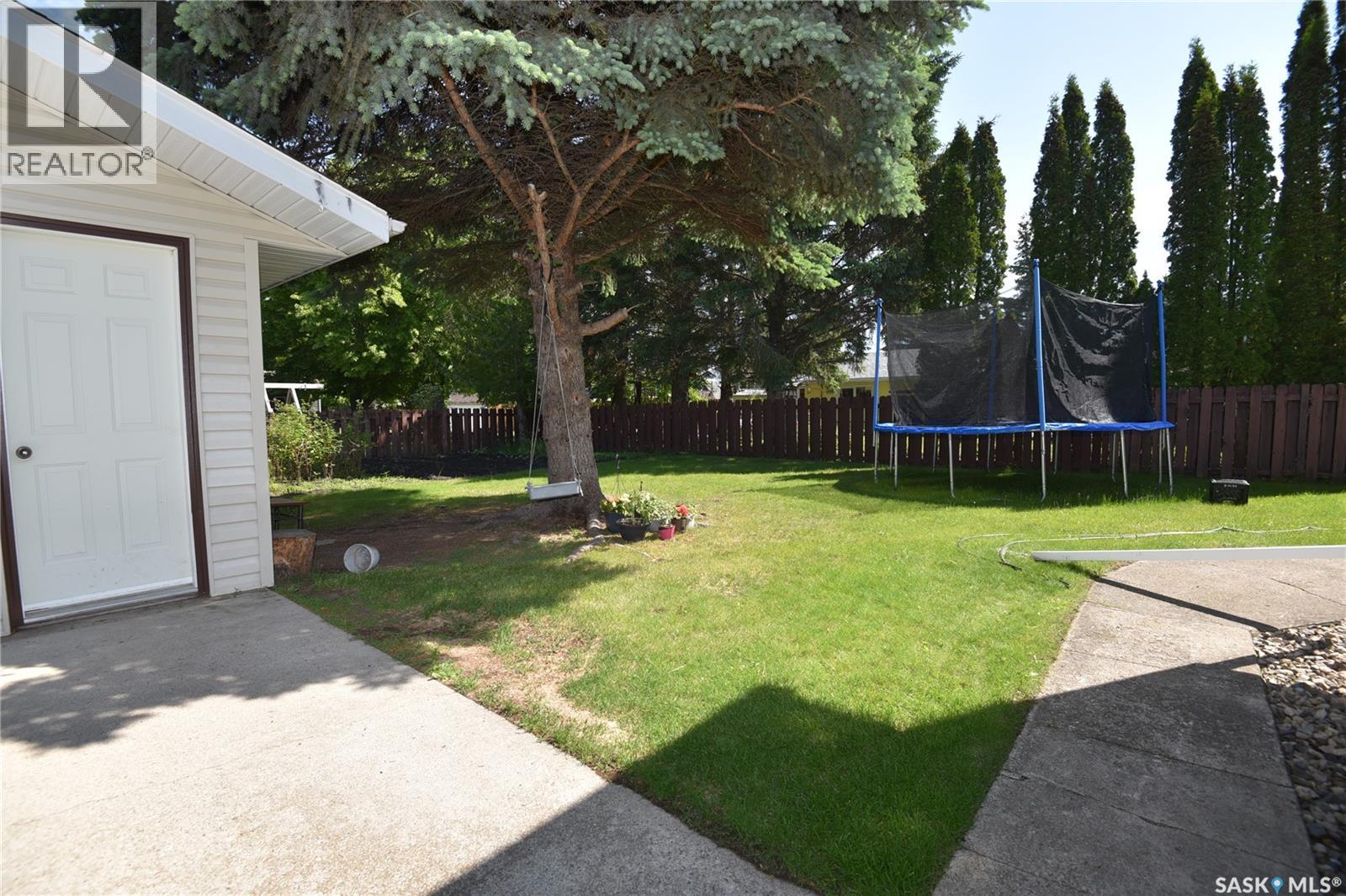 309 Watson CRESCENT - 36